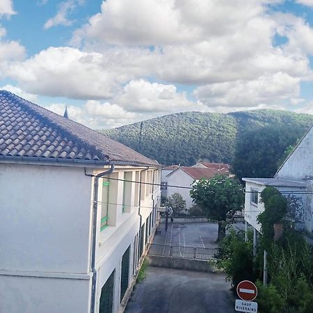 La Grand'Combe Maison Conviviale Pres Des Cevennes Avec Terrasse מראה חיצוני תמונה